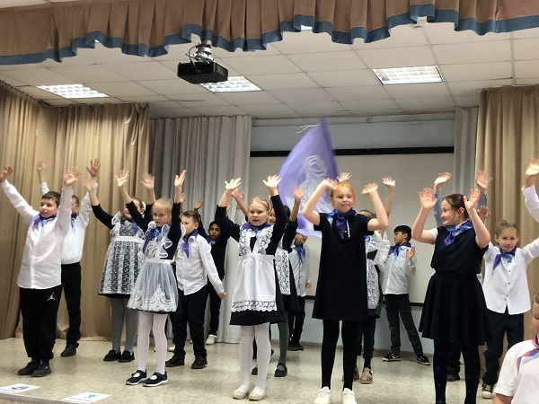 Орлят в нашей школе стало больше.